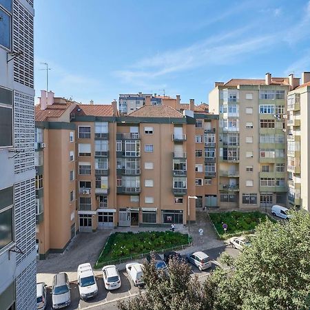 In Bed With Lisbon 5N Apartment Amadora Exterior photo